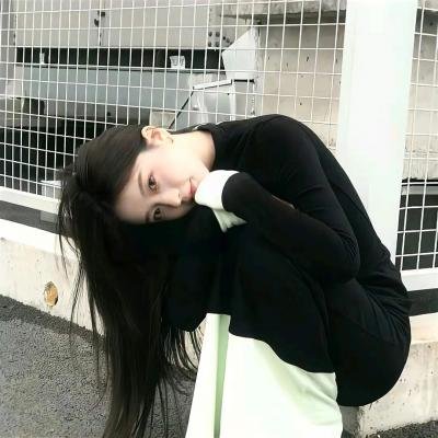 九个完美陌生人第一季 海报